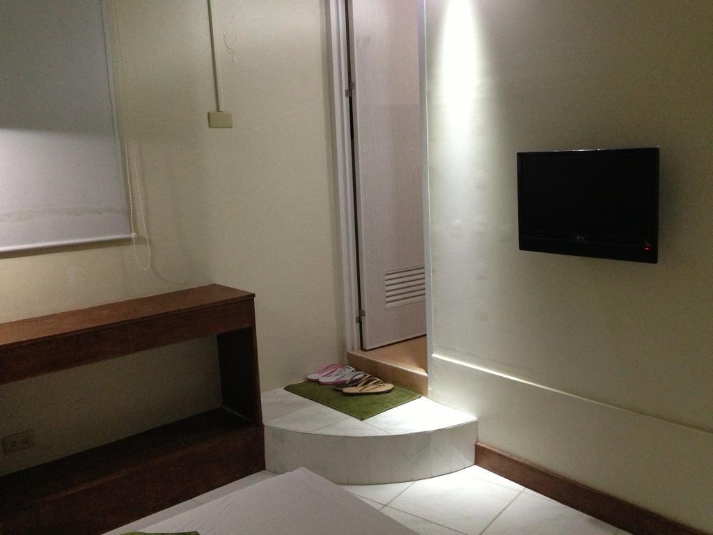 Qm Pension House タグビララン 部屋 写真